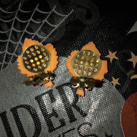 Leaf‎ Leaves Halloween  Fall Clip On Earrings - Picture 7 of 8